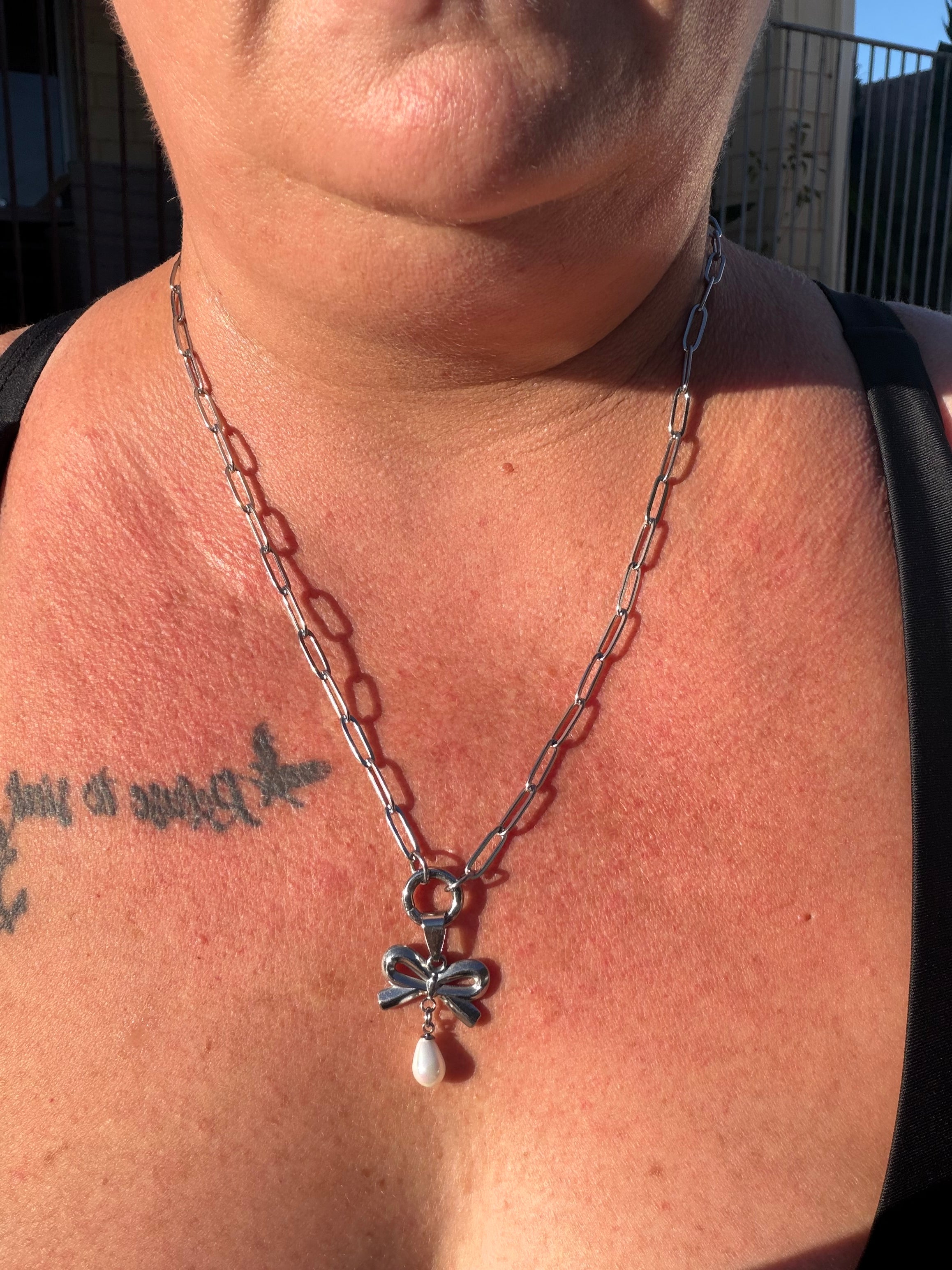 Bow Charm with Freshwater Pearl