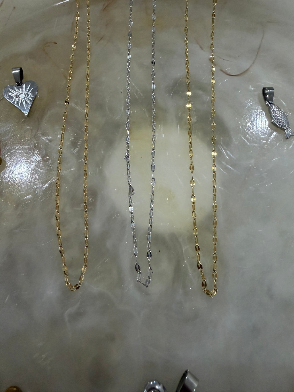 Lip chain necklace