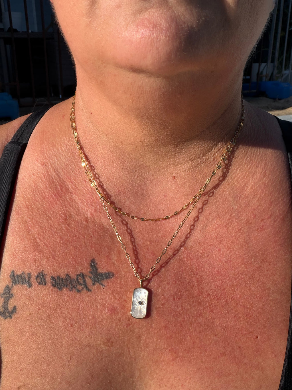 Lip chain necklace